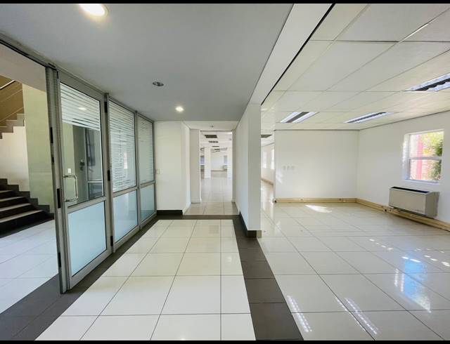 434M² OFFICE TO LET IN FOURWAYS